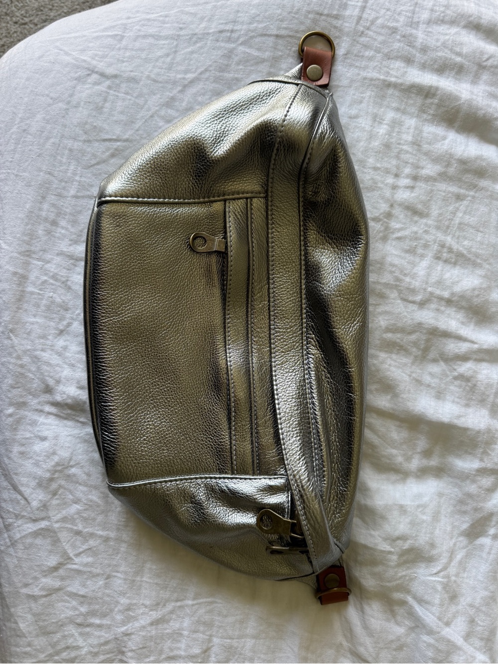 Parker Thatch Cross Your Heart Stardust Sling Crossbody Bag - Picture 3 of 7